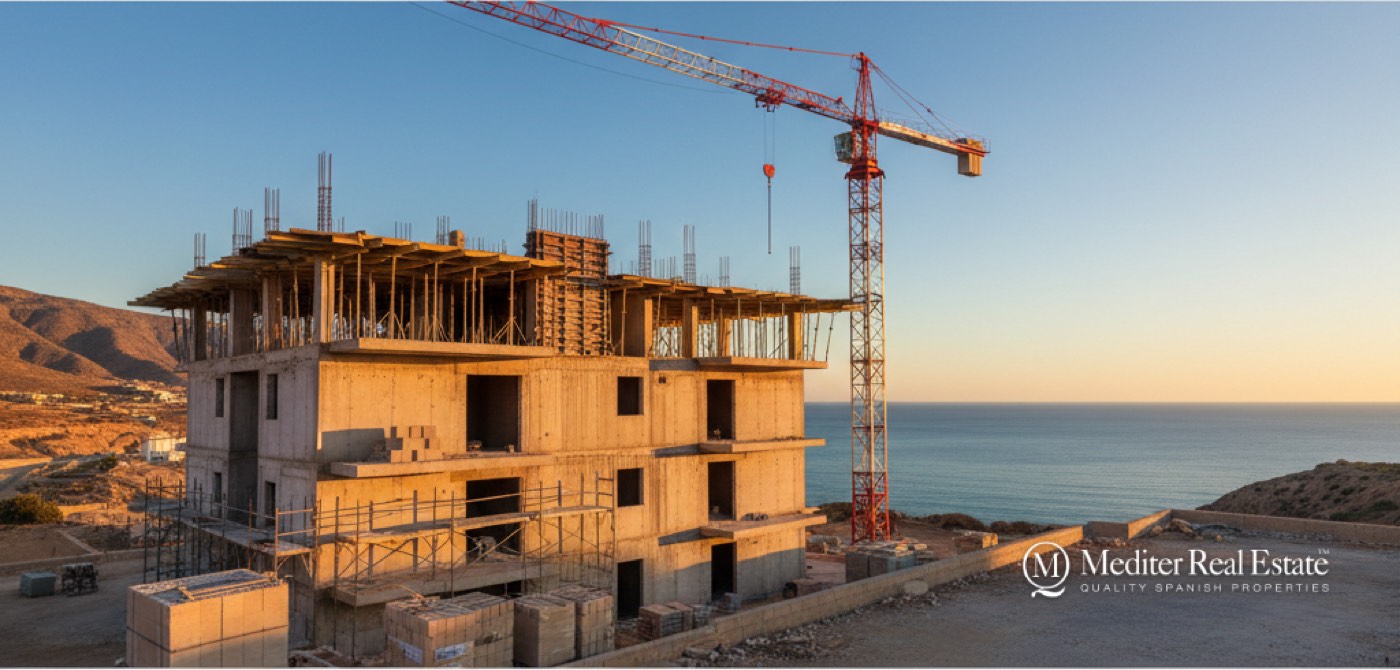 Comprar sobre plano en la Costa Almería en 2026: ¿qué pasa si el promotor quiebra?