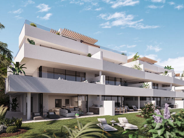 Apartments with sea views in Altos de Estepona