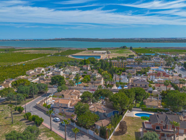 Villa en venta, Rojales