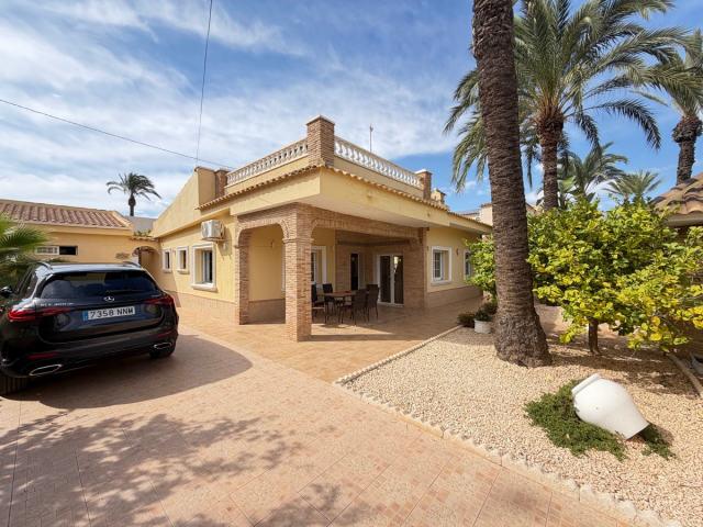 Villa for sale, Cabo Roig