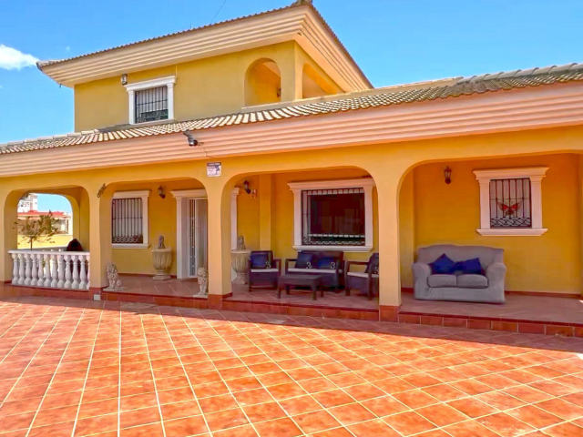 Villa for sale, Los Balcones - Los Altos del Edén, Torrevieja