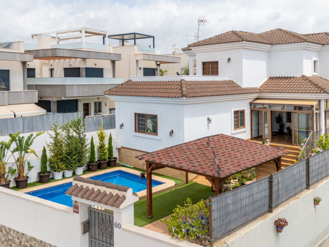 Villa en venta, Los Montesinos