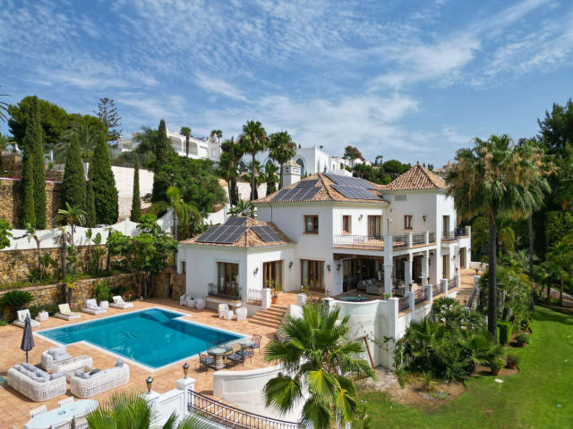 Villa for sale, Estepona