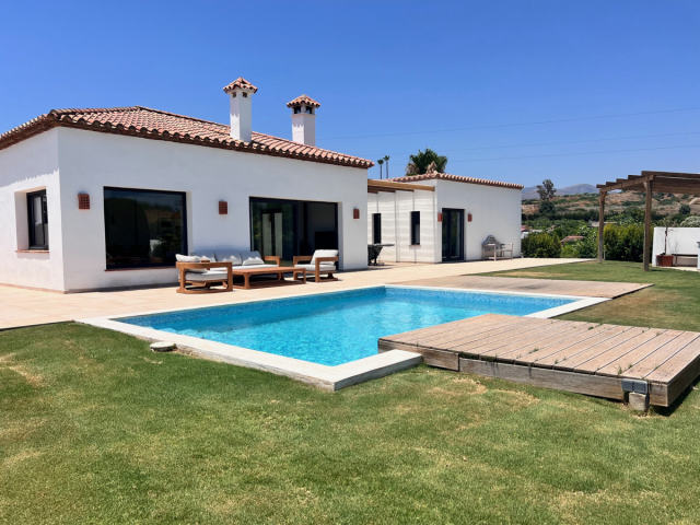 Villa for sale, Estepona