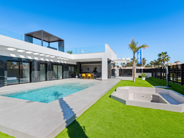 Villas in Algorfa