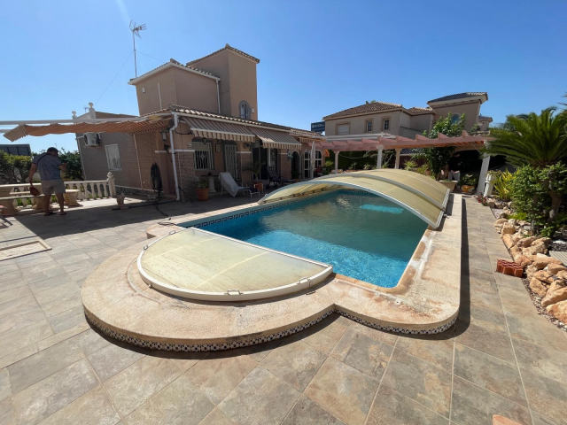Villa for sale, Cabo Roig