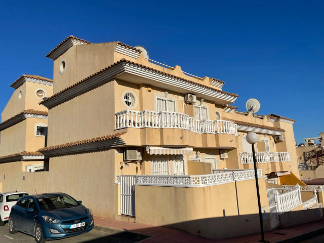 Stadthaus zu verkaufen, Villamartín-Las Filipinas, Orihuela Costa