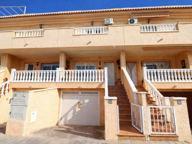 Town House for sale, Redovan
