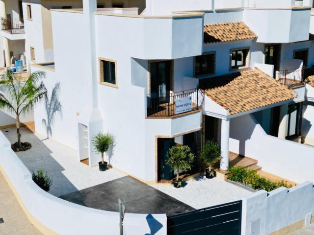 Villas in Cox
