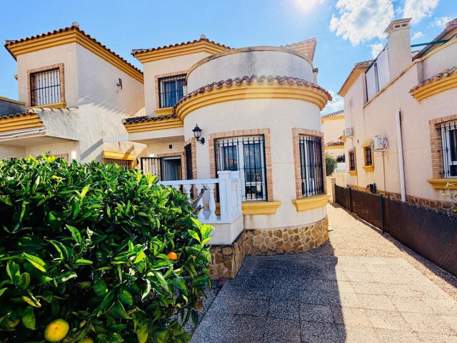 Villa till salu, Los Montesinos