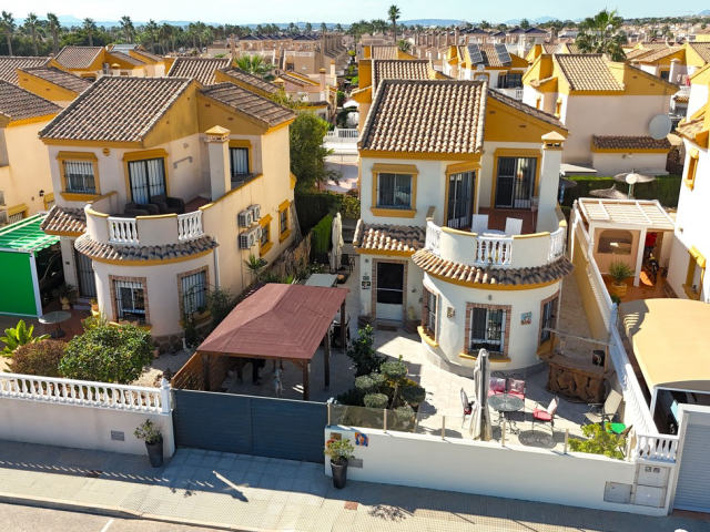 Villa til salgs, Guardamar del Segura