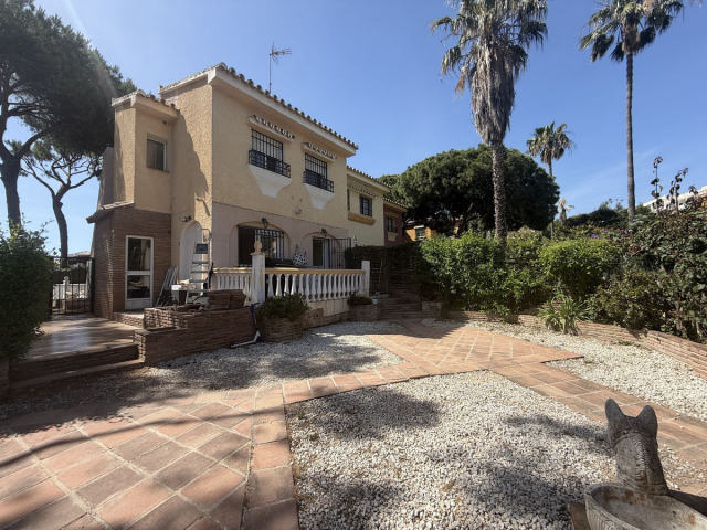 Villa for sale, CALAHONDA, Mijas