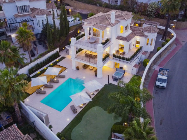Villa for sale, Nueva Andalucía, Marbella