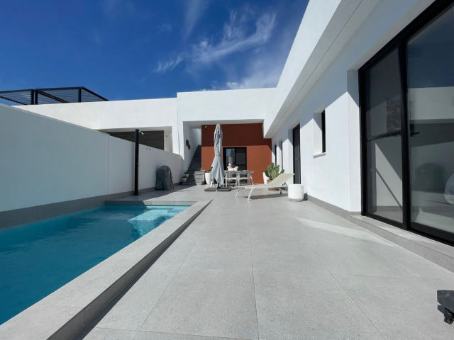 Villa for sale, Roldán, Torre - Pacheco