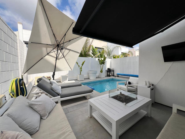 Villa te koop, Villamartín-Las Filipinas, Orihuela Costa