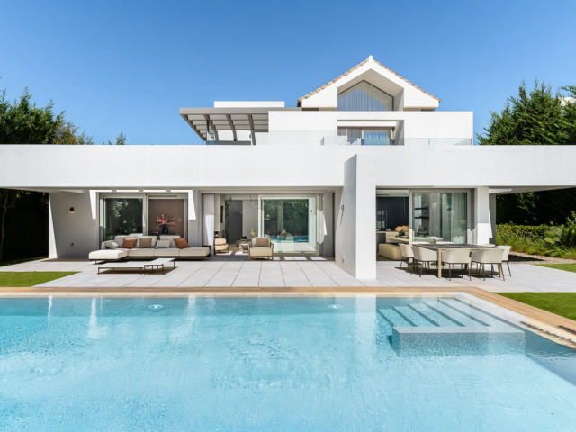 Villa for sale, Estepona