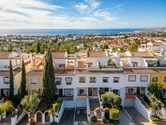 Szeregowiec na sprzedaż, Marbella
