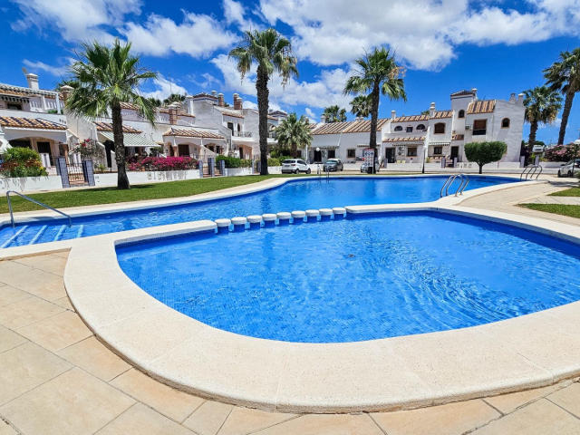 Byhus til salgs, PAU 8, Orihuela Costa