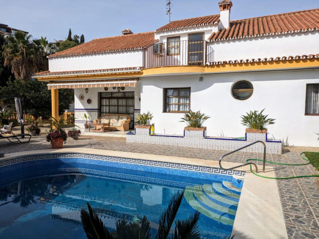 Villa for sale, Benalmádena