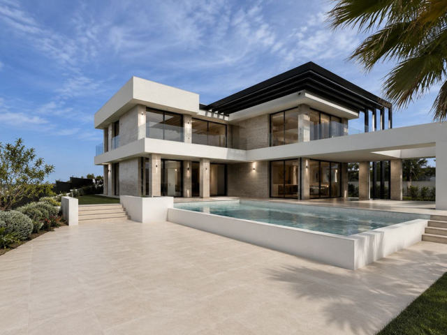 Villa for sale, Estepona