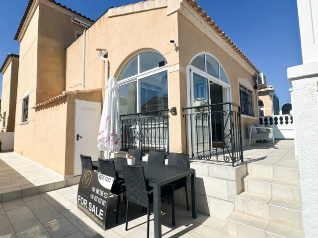 Stadshus till salu, Orihuela