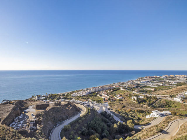 Houses with sea views in El Peñoncillo