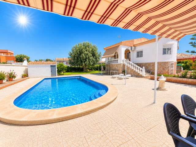 Villa zu verkaufen, La siesta, Torrevieja