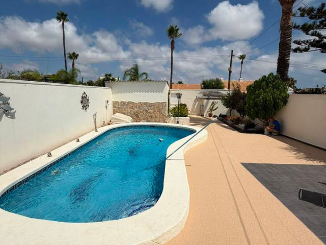 Villa till salu, Orihuela