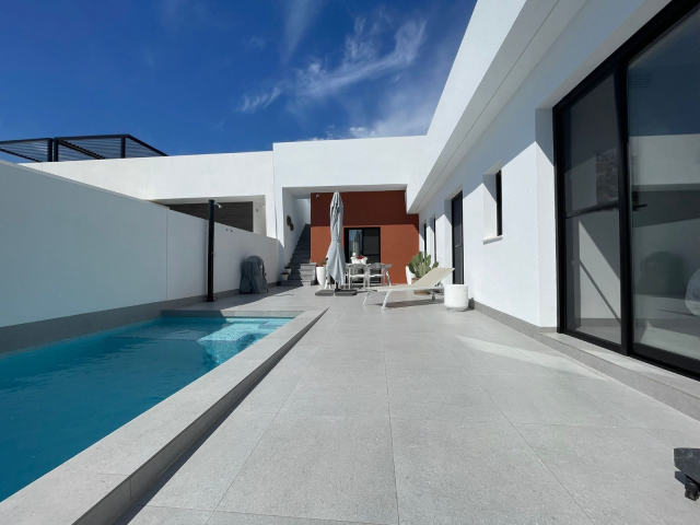 Villa for sale, Roldán, Torre - Pacheco