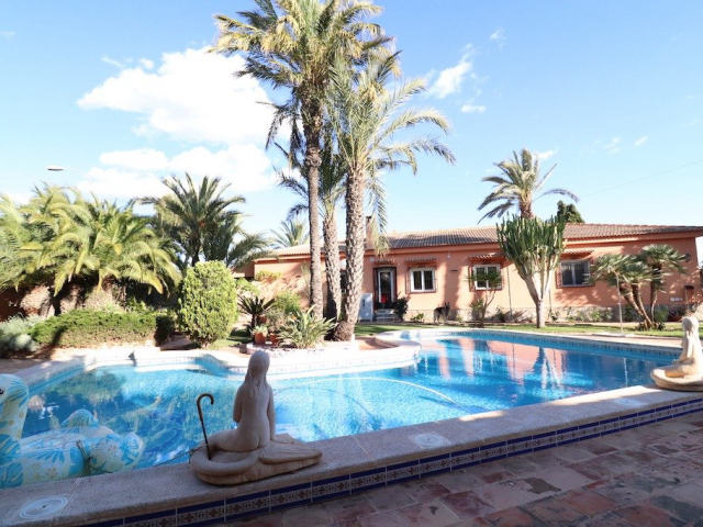 Villa for sale, El chaparral, Torrevieja