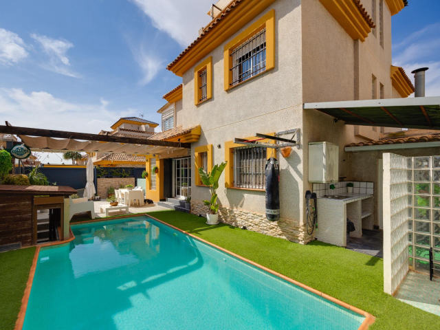 Villa en venta, Los Montesinos