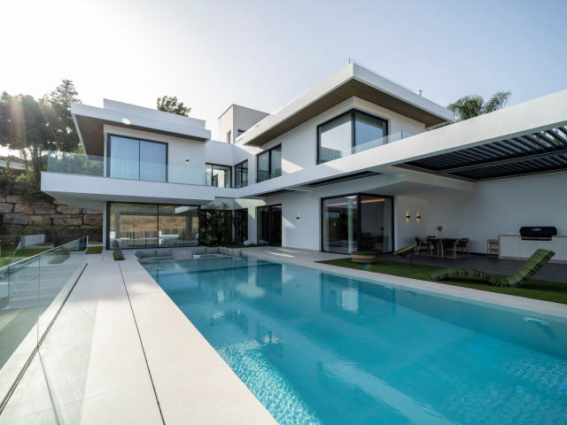 Villas in El Paraiso