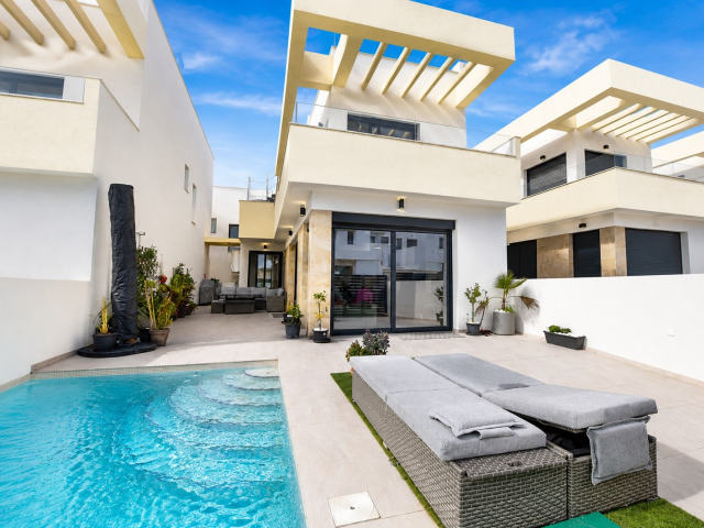 Villa en venta, Los Montesinos