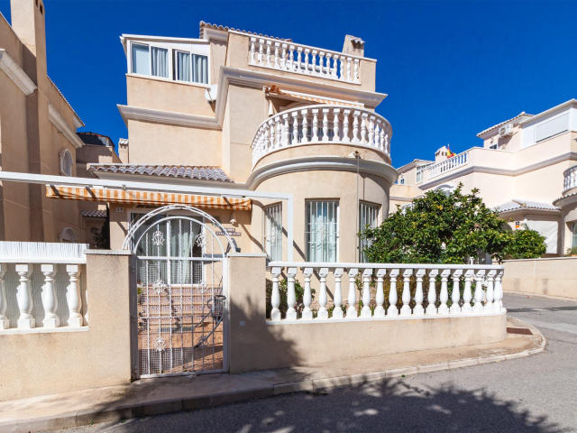 Villa for sale, Los Almendros-La Florida, Orihuela Costa