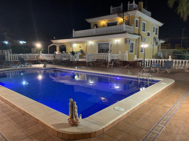 Villa til salgs, Los Balcones - Los Altos del Edén, Torrevieja