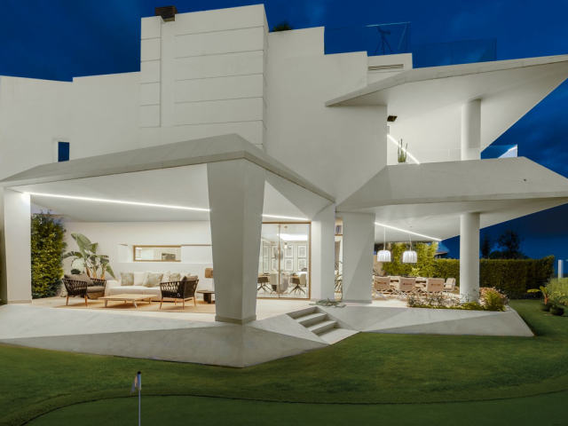 Villa for sale, Nueva Andalucía, Marbella