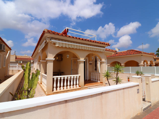 Villa en venta, Algorfa