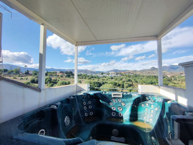 Villa for sale, Cancelada, Estepona