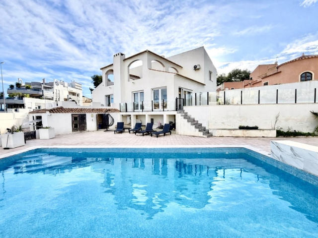 Вілла на продаж, Orihuela
