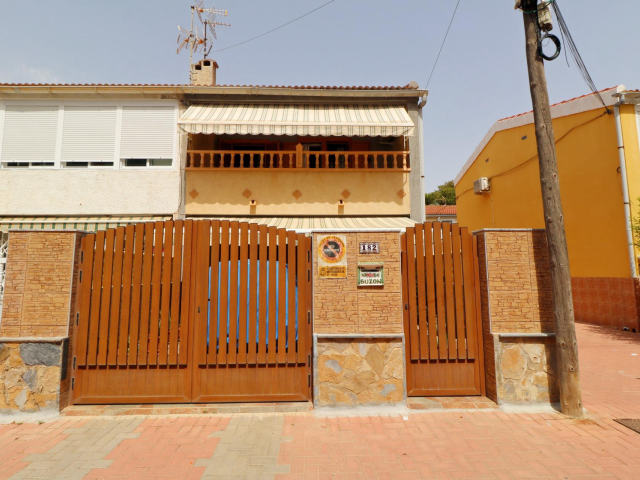 Casa de pueblo en venta, Playa de los Naufragos, Torrevieja