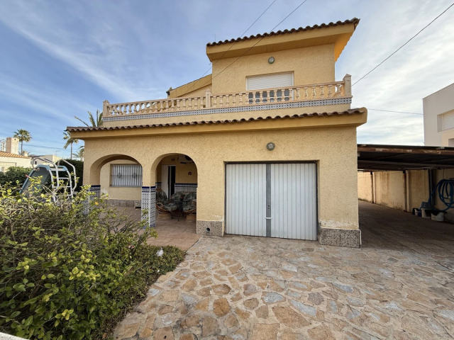 Вилла на продажу, Torrevieja