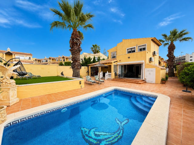 Villa à vendre, Villamartín-Las Filipinas, Orihuela Costa