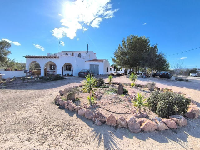 Villa for sale, Novelda