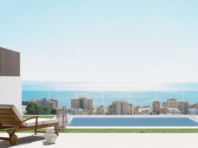 Semi-detached villas with sea views in Fuengirola