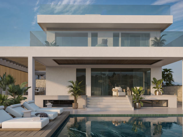 Villas with golf views in Valle Romano