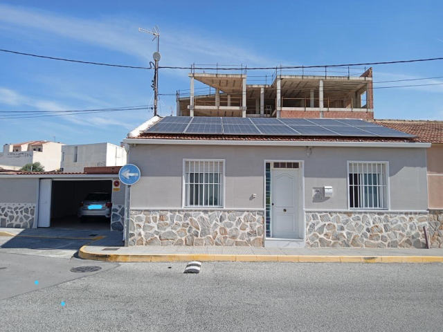 Pareado en venta, Los Montesinos