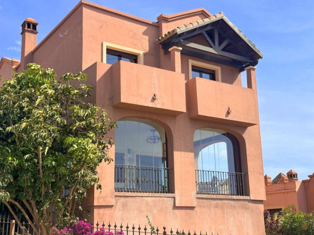 Villa for sale, Estepona