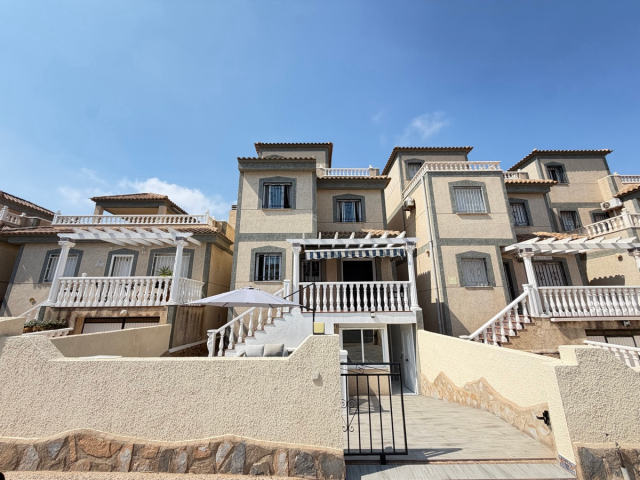 Вілла на продаж, Orihuela