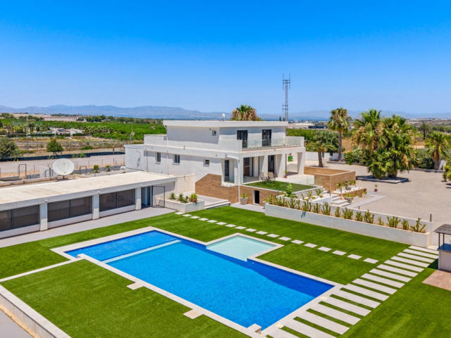 Casa de campo en venta, Los Montesinos