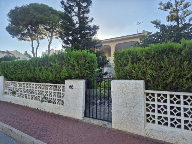 Villa for sale, Los Balcones - Los Altos del Edén, Torrevieja